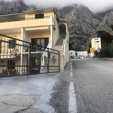 Veliko Brdo Apartament *