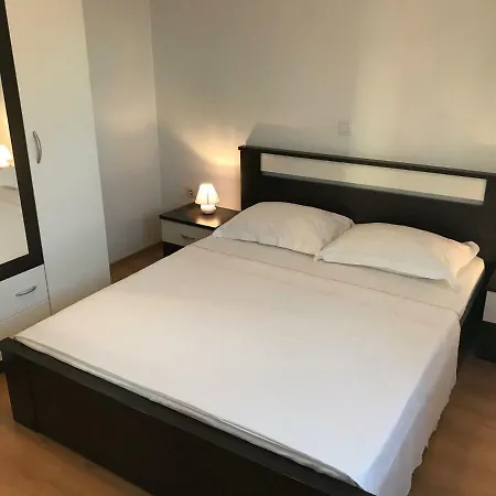 Veliko Brdo ماكارسكا
