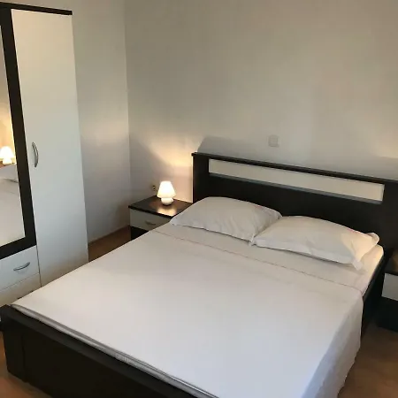 Apartment Veliko Brdo