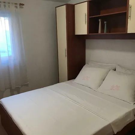 Veliko Brdo Apartment *