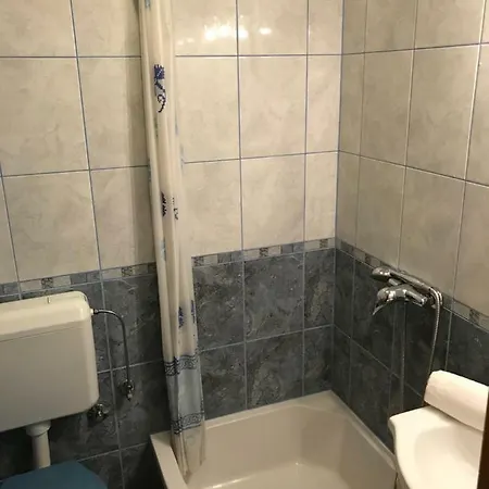 Veliko Brdo מאקרסקה